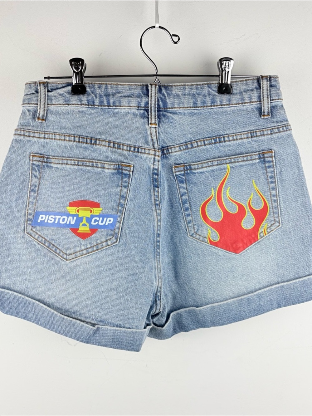 Disney Pixar Denim Shorts Women Size 5 Cars Lightning McQueen Cosplay Disneyland - Picture 8 of 10